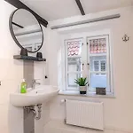 Zeppelinkoje By Interhome * Flensburg