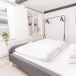 Zeppelinkoje By Interhome
