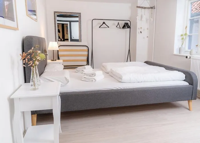 Zeppelinkoje By Interhome * Flensburg